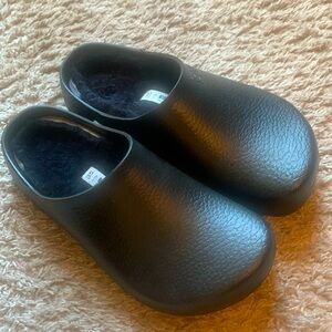 SOLD Birki’s Clogs
